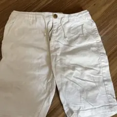 ホワイトショートパンツ