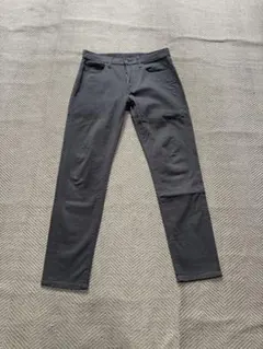 UNIQLO グレー チノパン Mサイズ