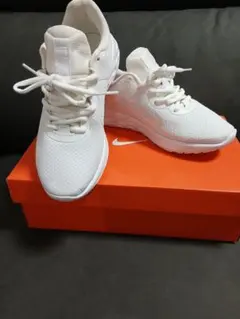 ナイキ、ランニングシューズ