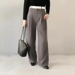 グレー ストレートワイドパンツ