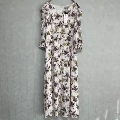 新品タグ付き ノエラNoela ロング花柄七分袖ワンピース サイズM