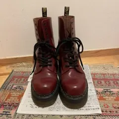 2025年最新】ドクターマーチン チェリーレッドの人気アイテム