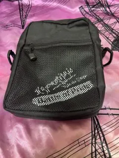 Item thumbnail for item 4bbf9c89-640c-403c-9f26-5f111357966a