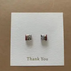 c-617バイカラーツィードピアス