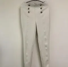 ZARA ホワイトスキニーパンツボタン付きXS