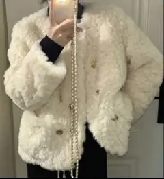 ホワイト　ファー　ダブルボタンジャケット　M 未使用