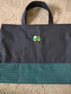 ファミリアワッペンレッスンバックハンドメイド