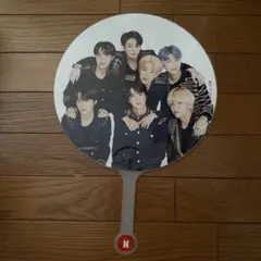 BTS speakyourself V うちわ - メルカリ