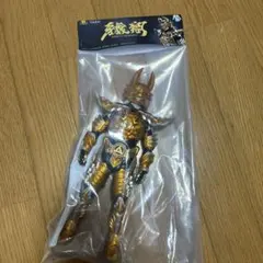 明日出品終了GARO フィギュア ソフビ 流牙 剣付き - メルカリ