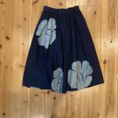 パラスパレス　十日　花柄スカートのサムネイル
