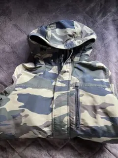 迷彩フード付きジャケット　ホリスター