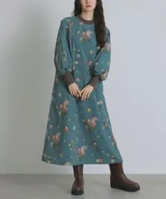 新品タグ付き 『somari imagination花柄プリントワンピース』