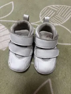 アシックス ファーストシューズ ホワイト