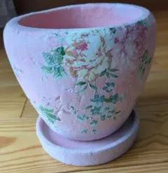 ピンク陶器プランターと受け皿