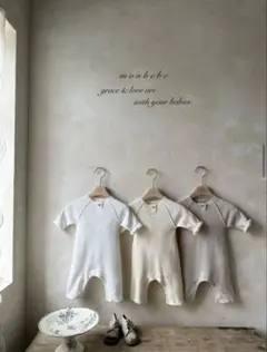 ♦︎新品♦︎monbebe ロンパース、ボンネットセット 退院着