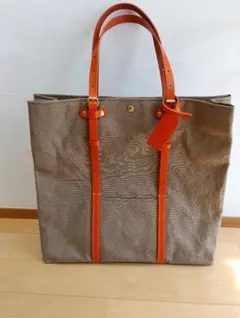 Item thumbnail for item 719f9f3b-369e-4c54-9449-65b21568f4e7