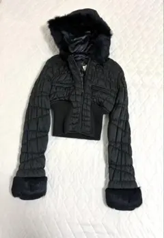 アメリカブランド bebe クロップド丈 ダウンジャケット