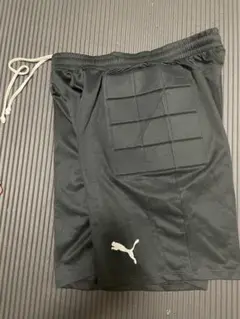 Puma プーマ キーパー　ショートパンツ　黒