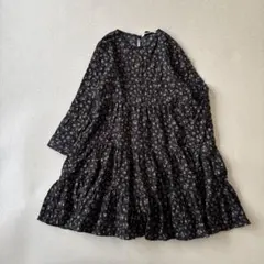 【美品】ザラ　花柄　ワッシャー加工　ティアードブラウス　ワンピース　黒