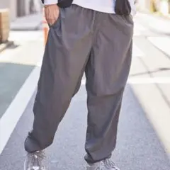 Truss バーサタイル ナイロン テックパンツ グレーM