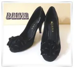 DIANAダイアナ♡コサージュ　スエードパンプスのサムネイル
