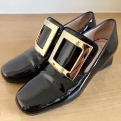 美品 Roger Vivier ブラック ハイヒール・パンプス 34 ゴールドのサムネイル