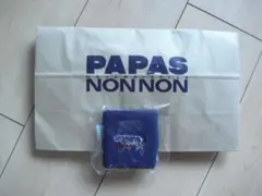 定価3,300 新品タグ付　値引不可 パパス PAPAS リストバンドのサムネイル