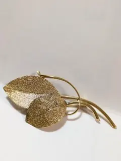 ゴールド葉デザインブローチ