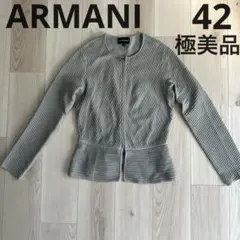 【極美品】アルマーニ　レディース　ノーカラージャケット　ぺプラム　トップス　42のサムネイル