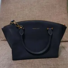 CHARLES & KEITH ネイビー ハンドバッグのサムネイル