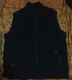 大きめベスト　暖ったかリバーシブル　起毛ジレ　ファスナー付きポケット付