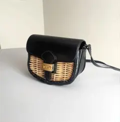 エバゴス ラウンドショルダーバッグ　ミニ　e•ba•gos ショルダーバッグのサムネイル