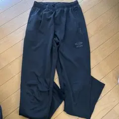 umbro ブラックロングパンツ