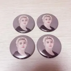 SEVENTEEN カフェ エスクプス 缶バッジ