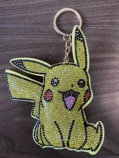 ポケモン ピカチュウ ラインストーン キーホルダー