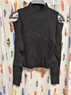 新品☆SHEINオフショルダー 黒 ニットセーター L