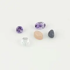 ワケアリ　天然石　宝石　原石　サファイア　カボション　パステルカラー