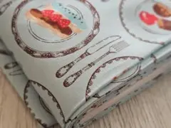 SALE ✨コスモテキスタイル オックス スイーツ柄 ミント