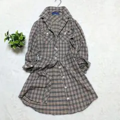 【バーバリーブルーレーベル】ノバチェックブラウス36　ロゴ刺繍　伸縮性