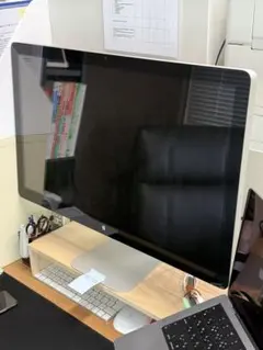 Apple Thunderbolt Display 27インチ (純正モニター)のサムネイル