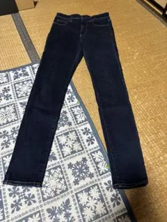 UNIQLO ダークブルー スキニーデニム 4ポケット