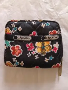LeSportsac レスポートサック 財布 二つ折り 花柄 ブラック