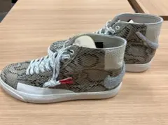 新品NIKE SB BlazerMIDxSoulland パイソン蛇柄 27.5 - メルカリ