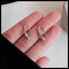 新品　シルバー　フックピアス　ドロップピアス