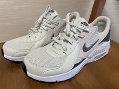 【値下げ】NIKEウィメンズ　エアマックスエクシー【23.5cm】