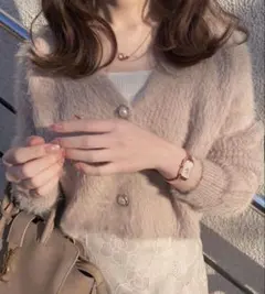 ショート丈パールボタンシャギーニットカーディガン　GRL