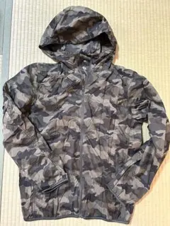 ユニクロ ポケッタブルパーカー ナイロンジャケット