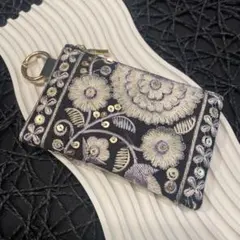 インド刺繍リボン カラビナ付きポーチ 小物入れ ハンドメイド