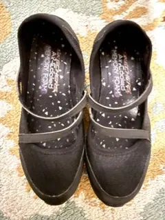 SKECHERS エアクールメモリーフォーム フラットシューズ