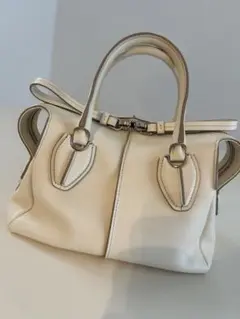 TOD'S ホワイトショルダーバッグ トッズ Dスタイリング